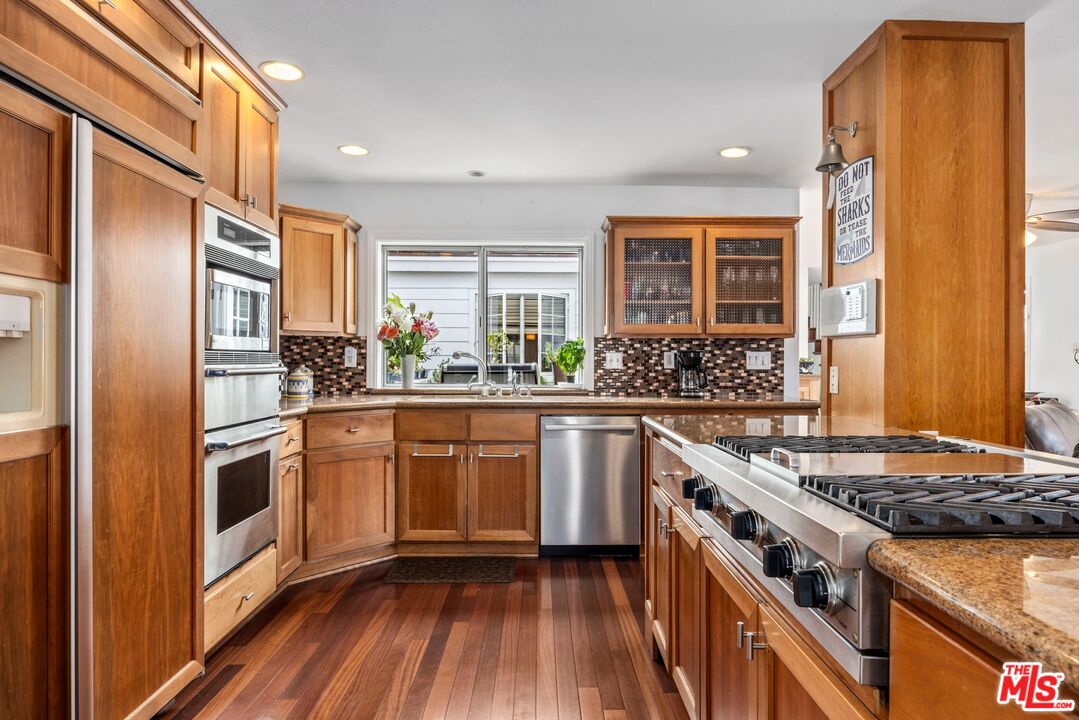 459 35th Street