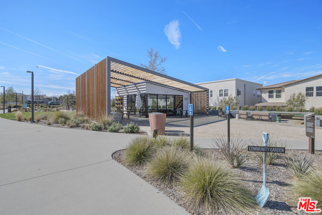 27109 Valley Oak Place
