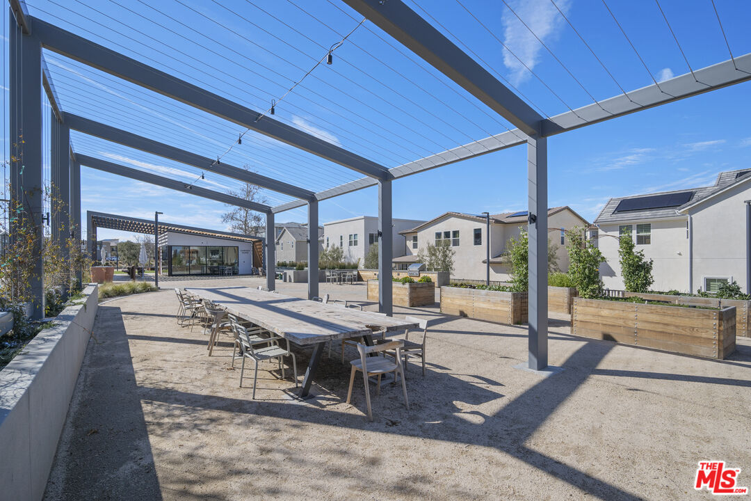 27109 Valley Oak Place