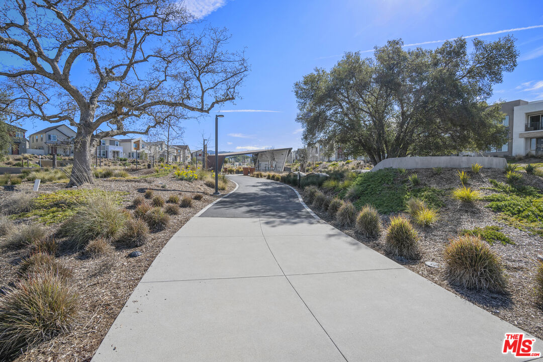 27109 Valley Oak Place