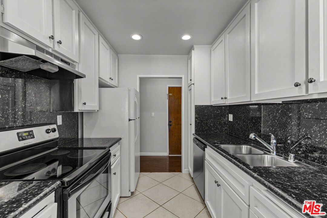 1342 Harvard Street, No. 204