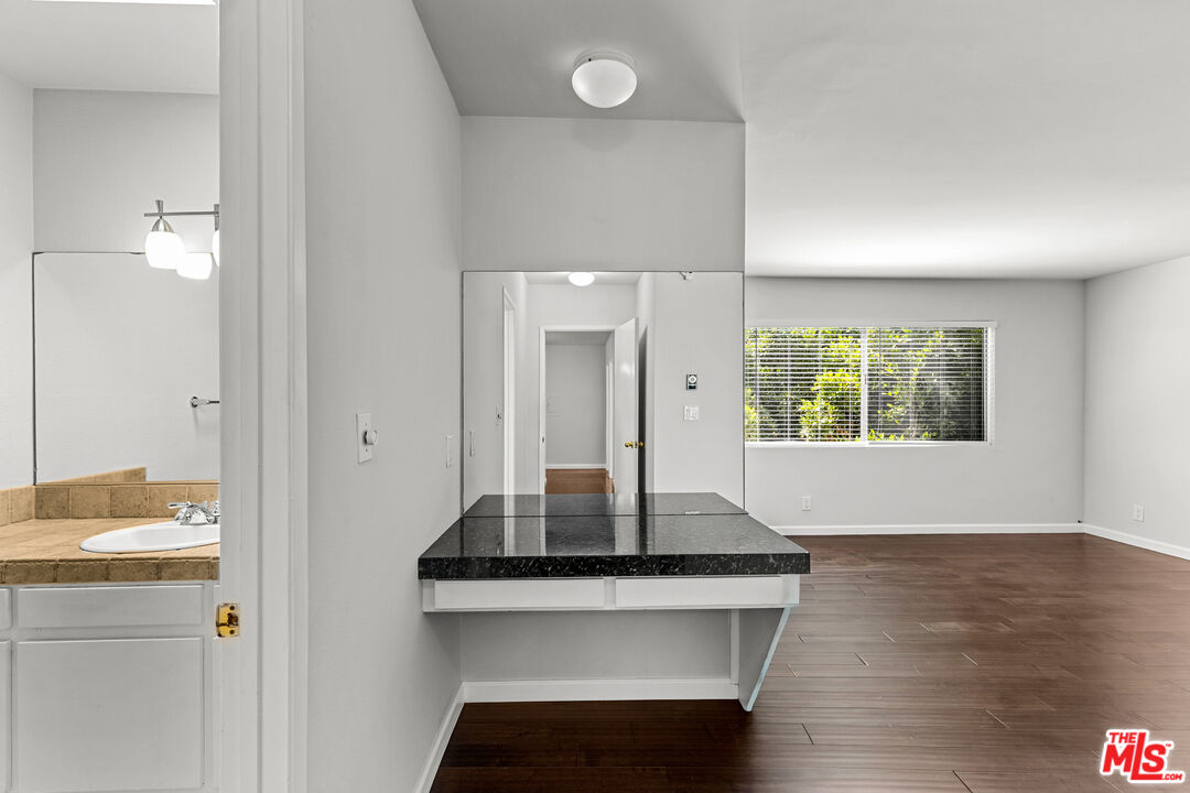 1342 Harvard Street, No. 204