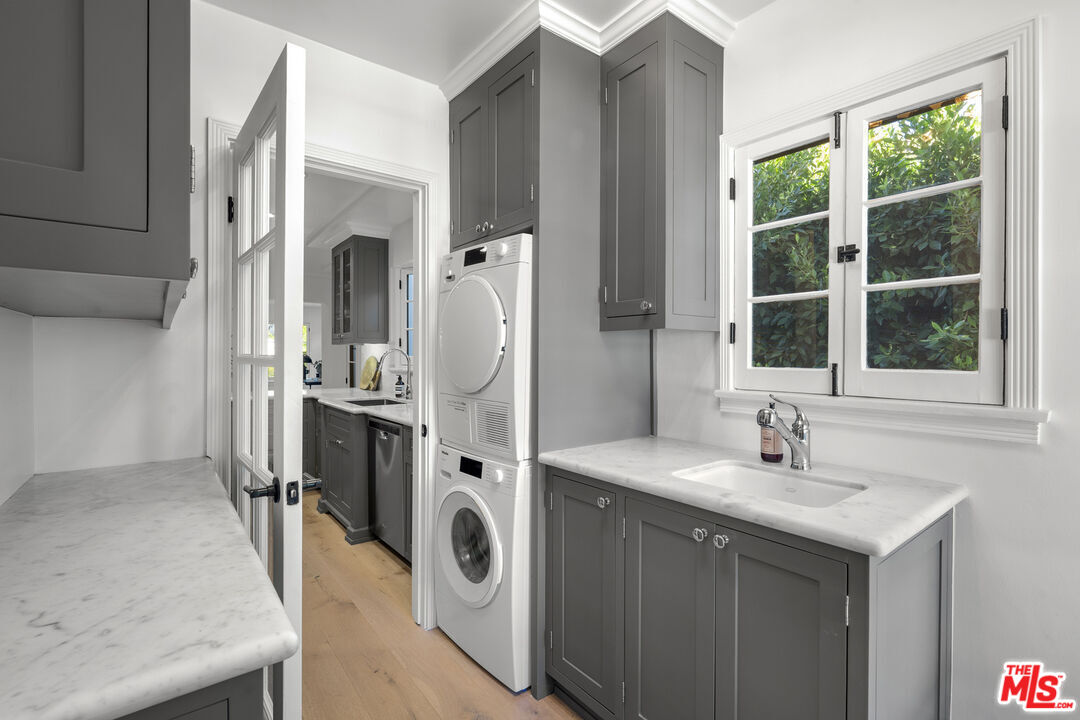 1064 S. Alfred Street