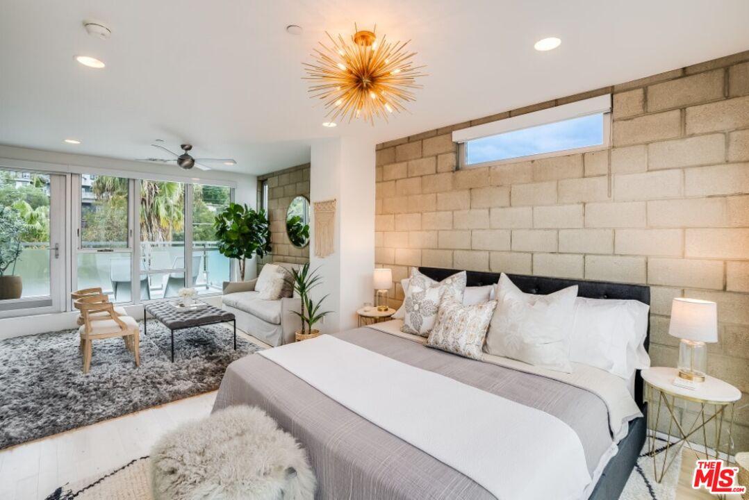 3450 Cahuenga Boulevard, No. 101