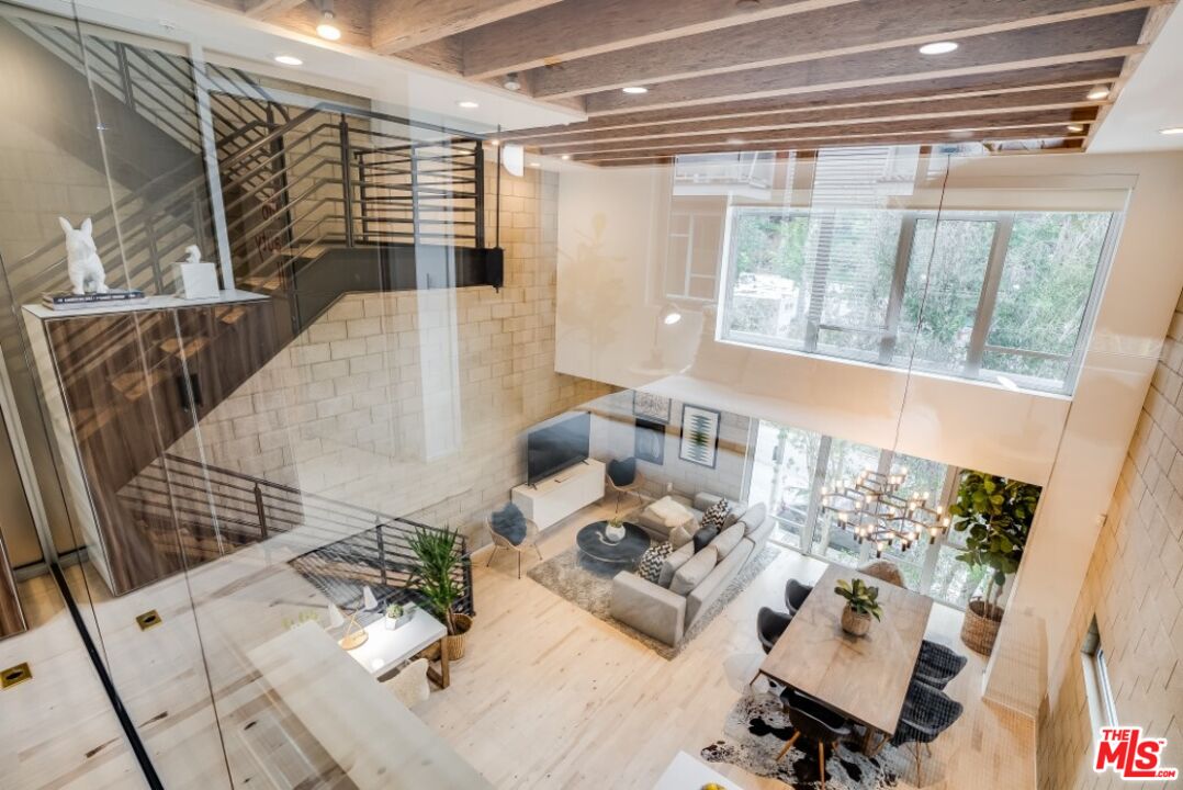 3450 Cahuenga Boulevard, No. 101