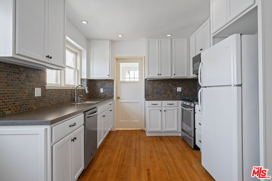 6059 Packard St