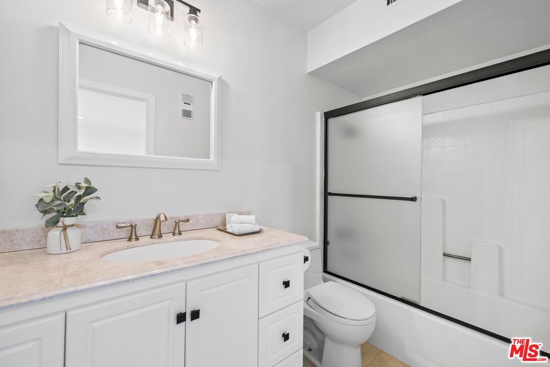 4519 Coldwater Canyon Ave Unit: 10