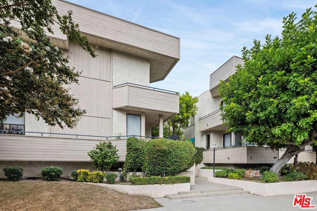 4519 Coldwater Canyon Ave Unit: 10