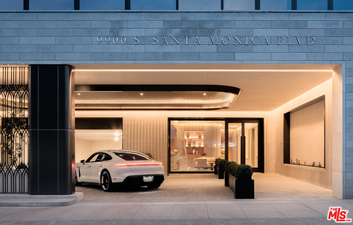 9900 S Santa Monica Blvd Unit: 2D