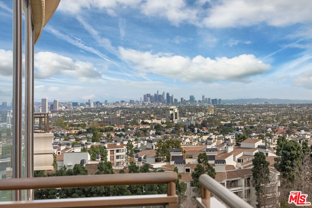 1 W Century Dr Unit: 10A