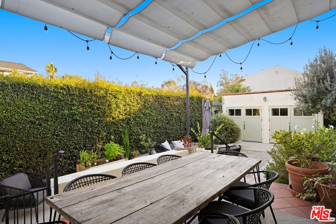 6502 Commodore Sloat Dr