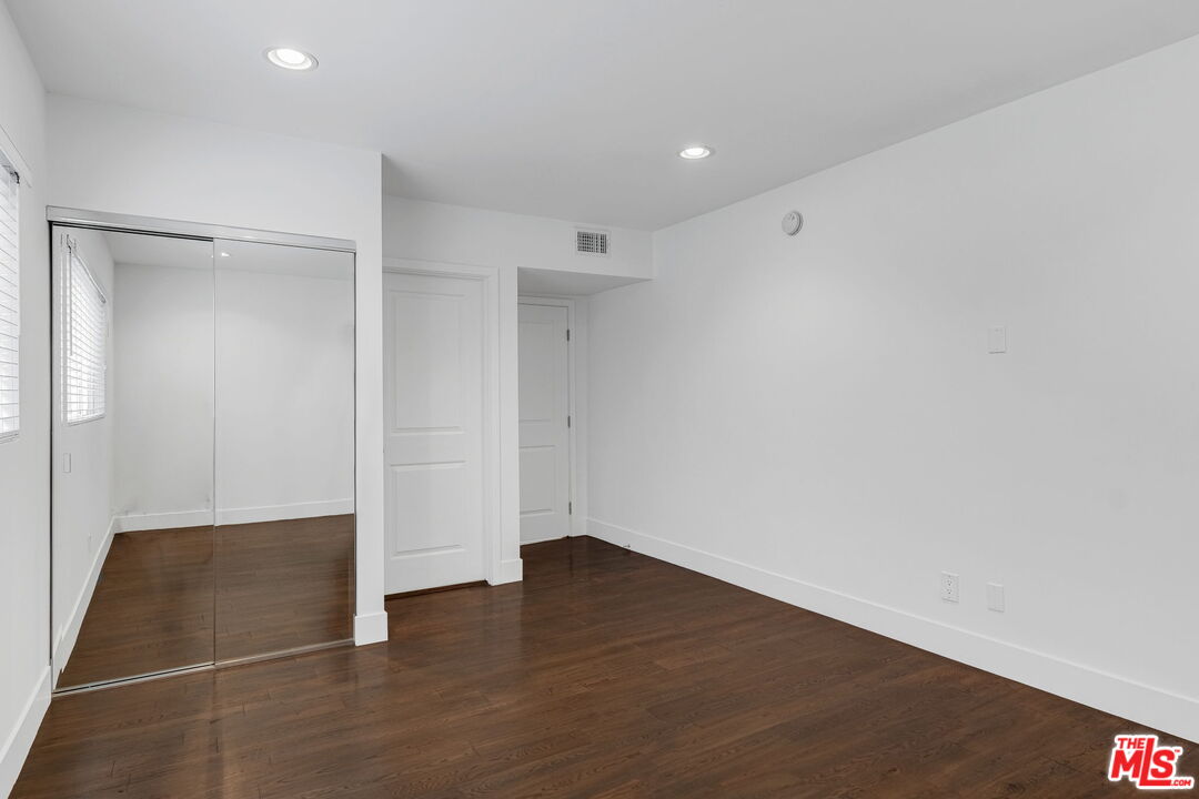 1055 S Bedford ST Unit: 2