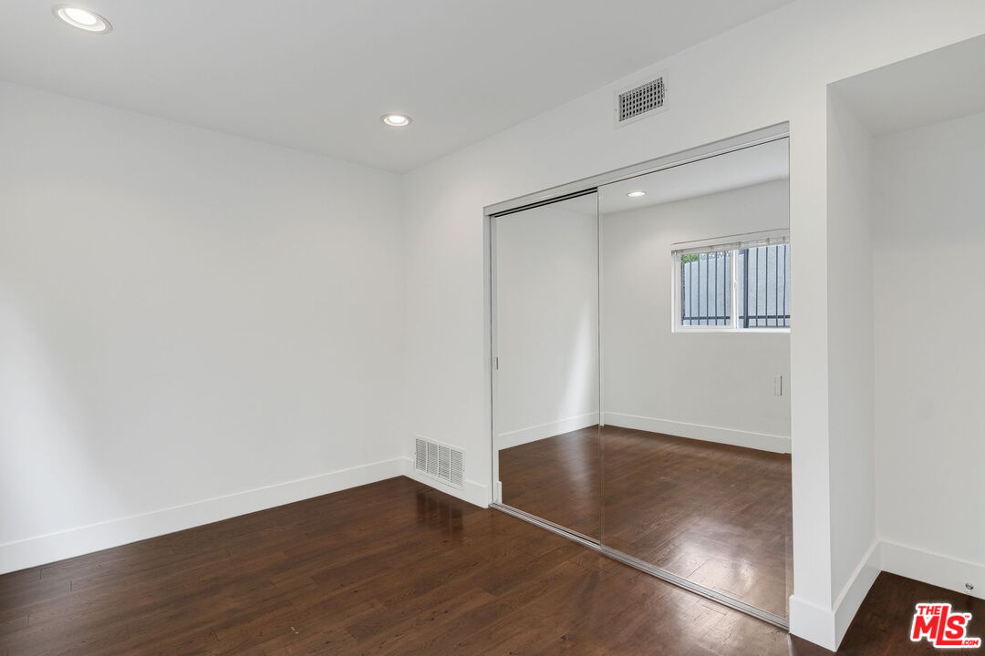 1055 S Bedford ST Unit: 2