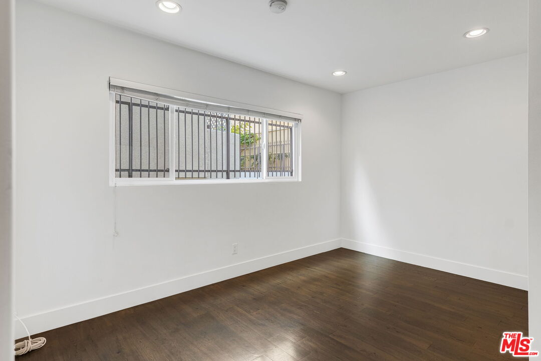 1055 S Bedford ST Unit: 2