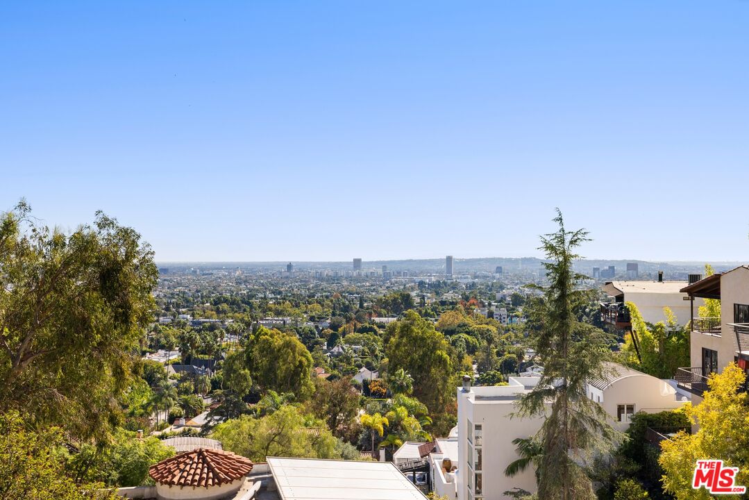 1788 N. Orange Grove Avenue