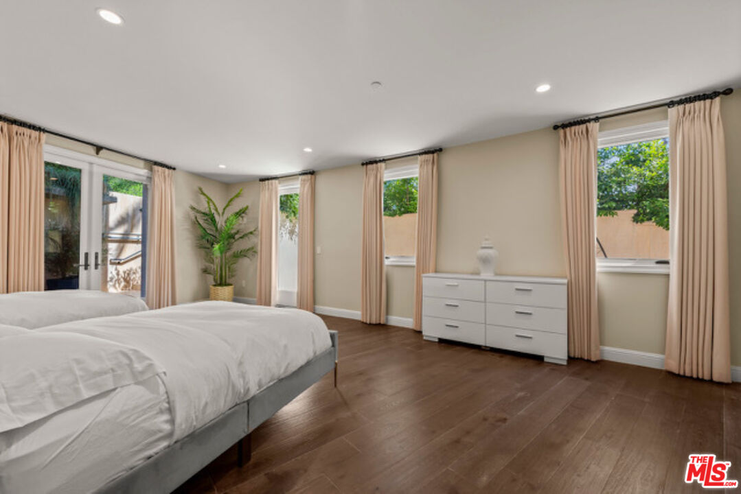 1825 Pandora Avenue, No. 101