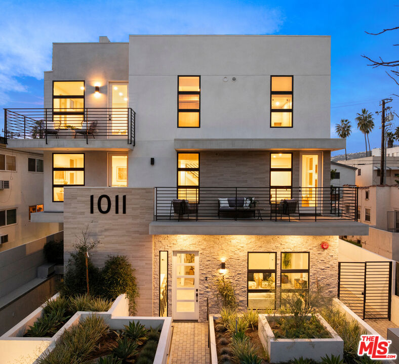 1011 N. Ogden Drive, No. 101