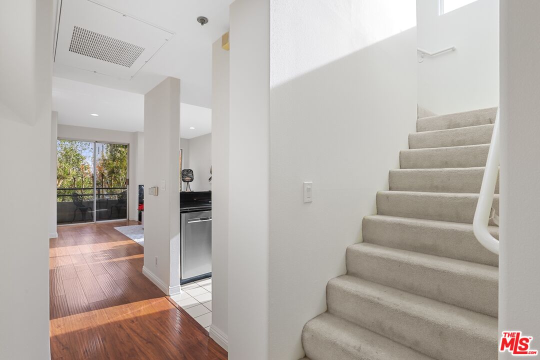 3603 Dunn Dr Unit: 201