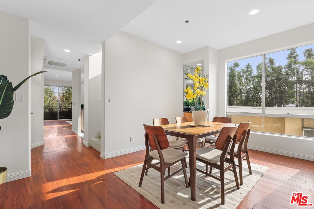 3603 Dunn Dr Unit: 201