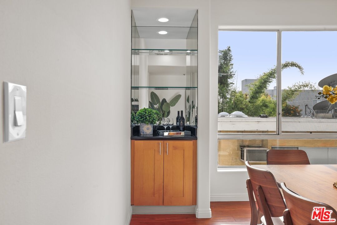 3603 Dunn Dr Unit: 201