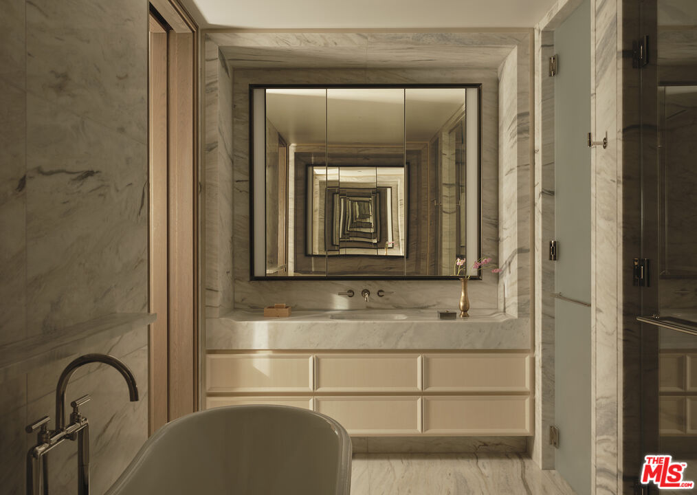 9900 S. Santa Monica Boulevard, Penthouse C