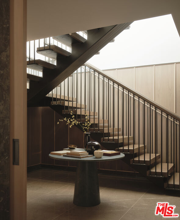 9900 S. Santa Monica Boulevard, Penthouse C