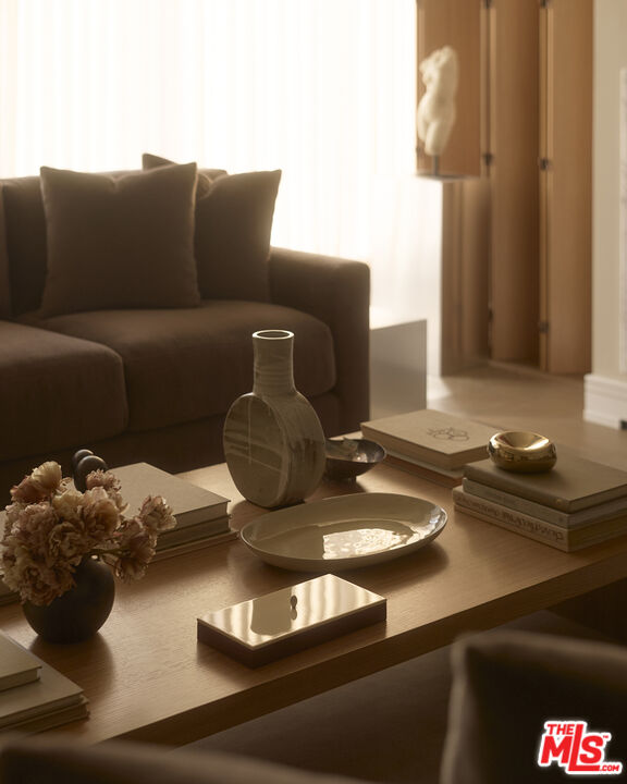 9900 S. Santa Monica Boulevard, Penthouse C