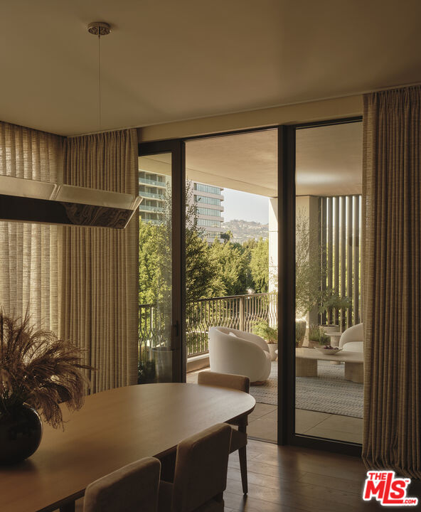 9900 S. Santa Monica Boulevard, Penthouse C