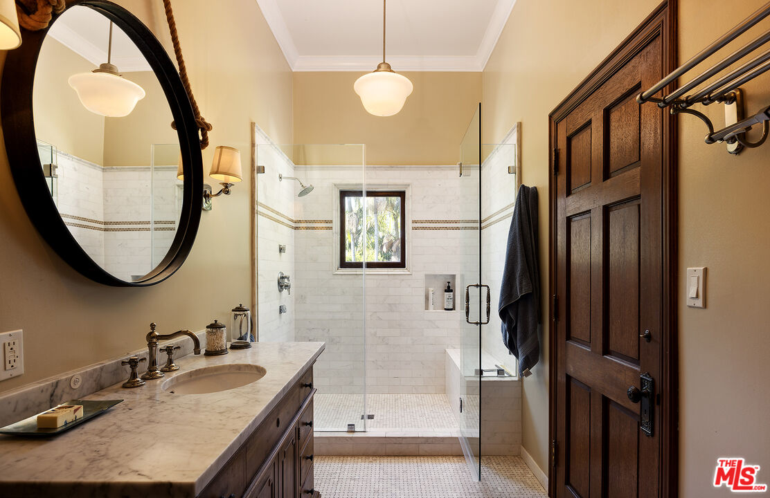 531 S. Rossmore Avenue