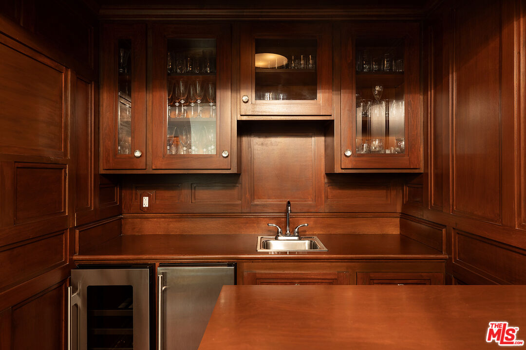 531 S. Rossmore Avenue