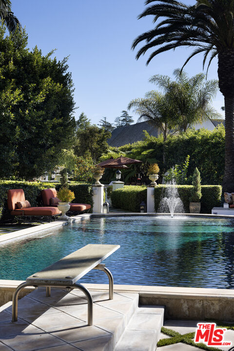 531 S. Rossmore Avenue