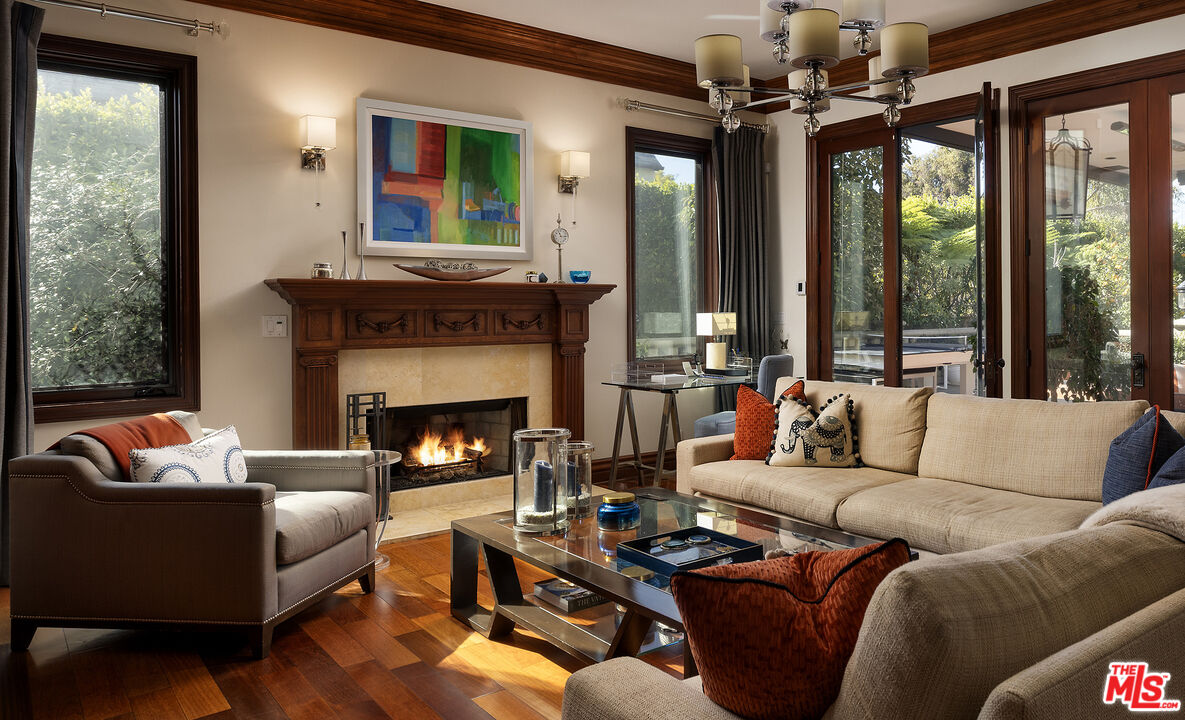 531 S. Rossmore Avenue