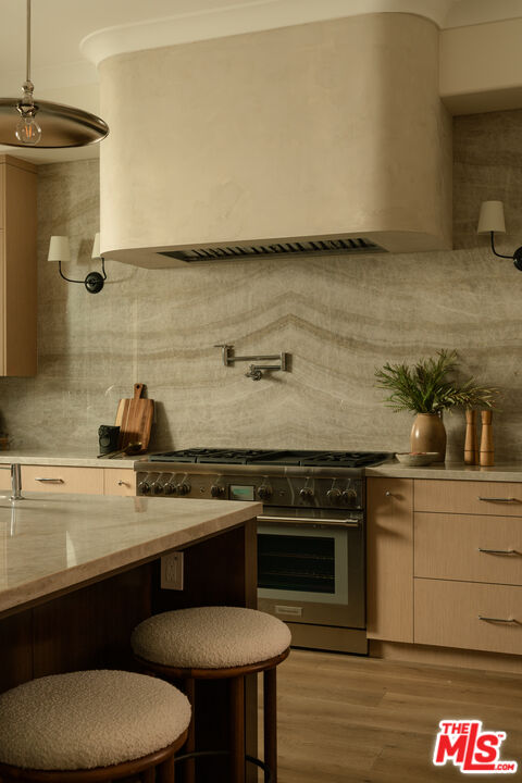 23236 Hatteras Street