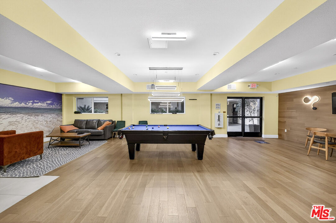 2939 Leeward Ave Unit: 403