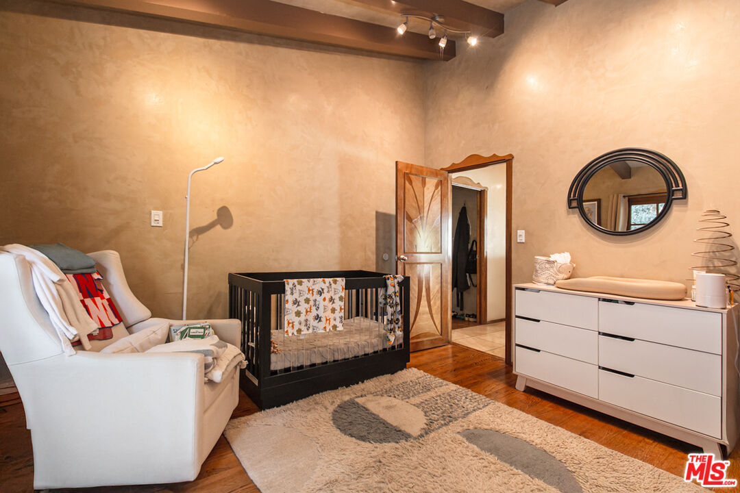 2430 Coldwater Canyon Dr