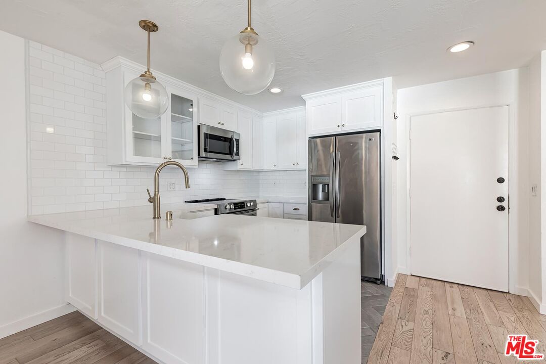 11645 Montana Ave Unit: 223