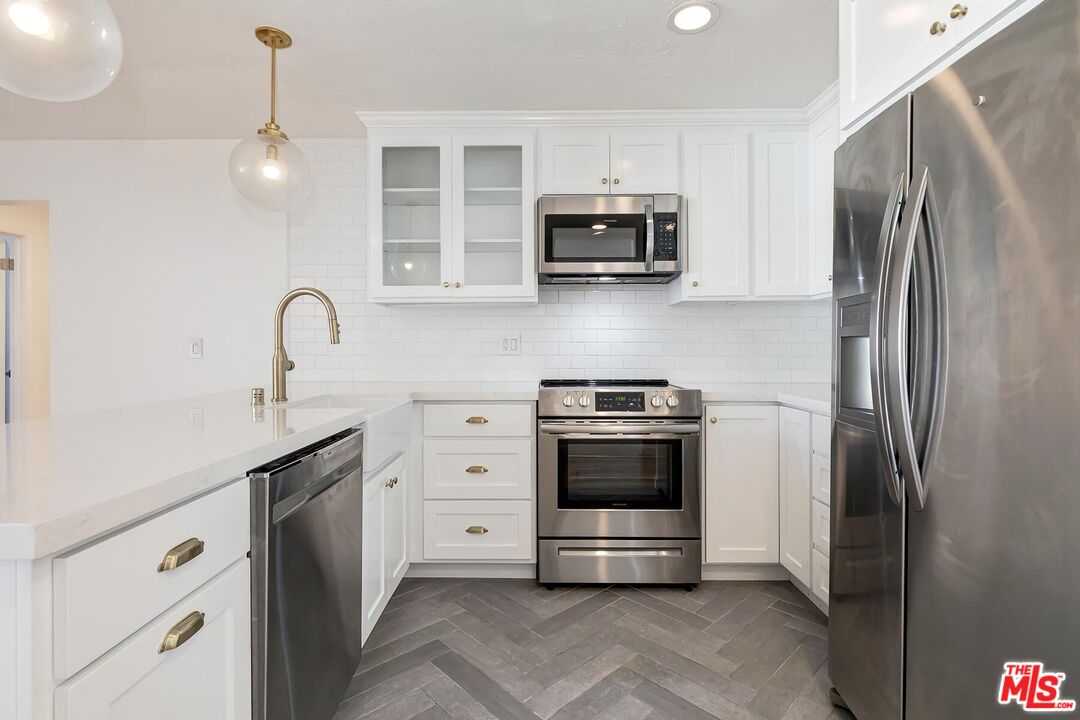 11645 Montana Ave Unit: 223
