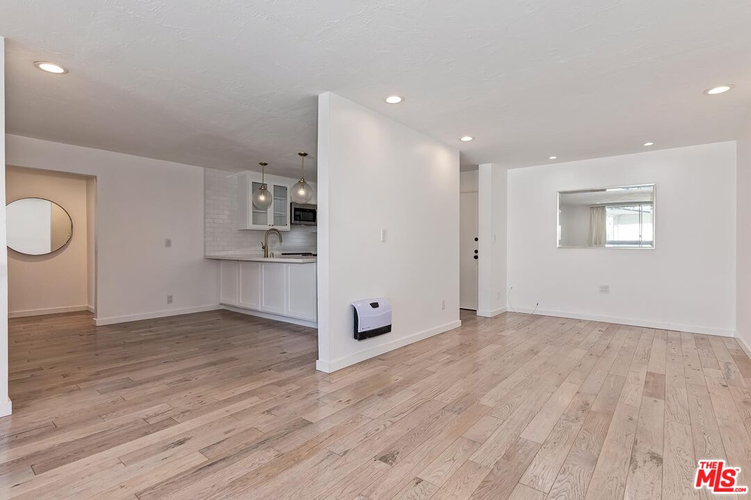 11645 Montana Ave Unit: 223