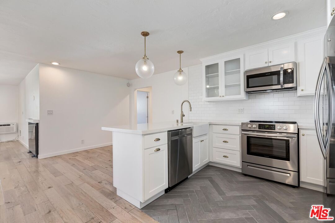 11645 Montana Ave Unit: 223