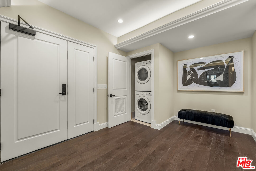 1825 Pandora Ave Unit: 201