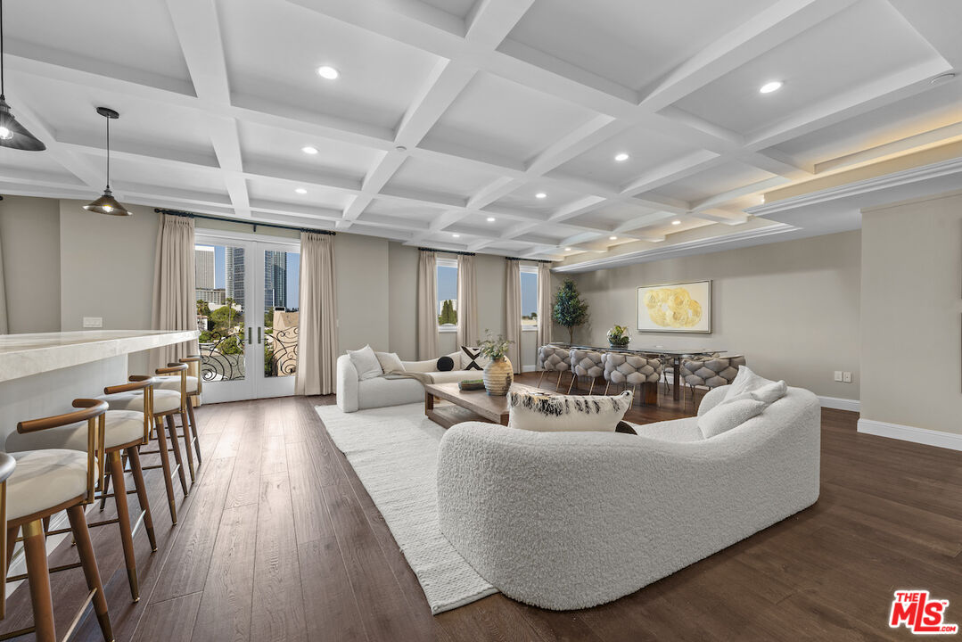 1825 Pandora Ave Unit: 201