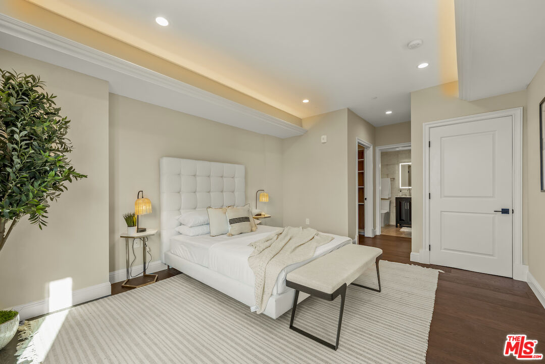 1825 Pandora Ave Unit: 201