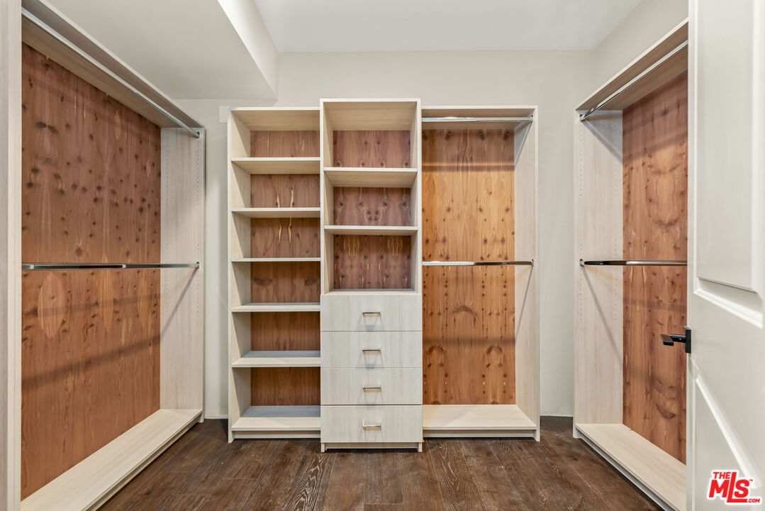 1825 Pandora Ave Unit: 201