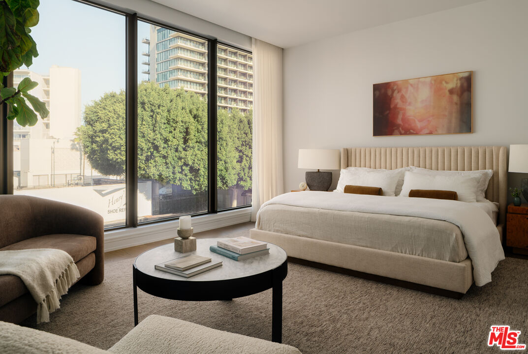 9900 S Santa Monica Blvd Unit: 3A