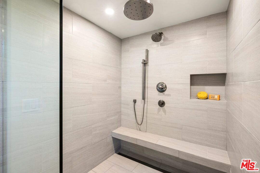 1011 N Ogden Dr Unit: 105