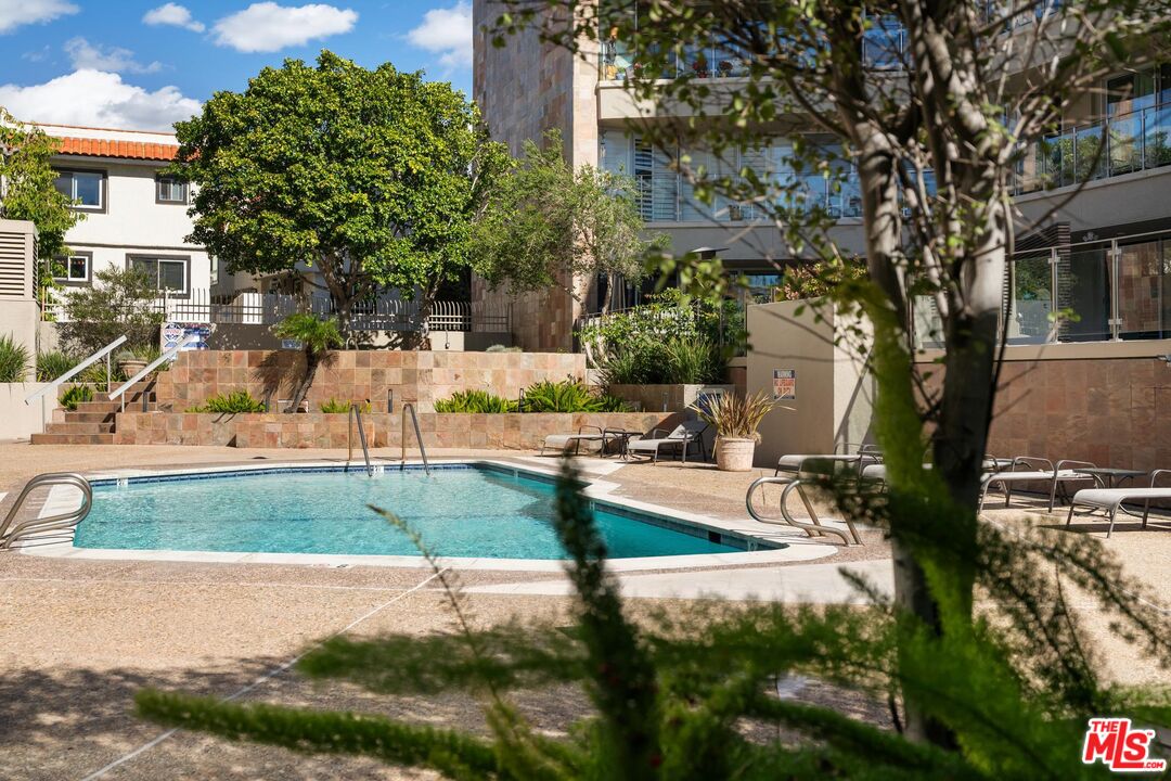515 Ocean Ave Unit: 503S