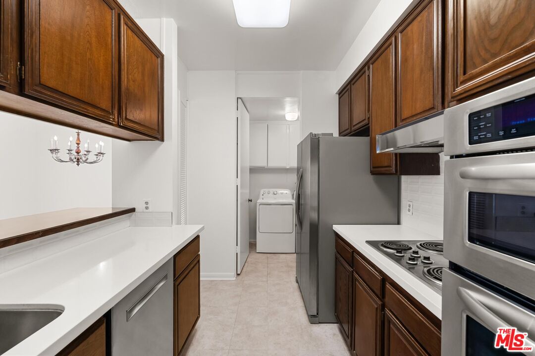 515 Ocean Ave Unit: 503S