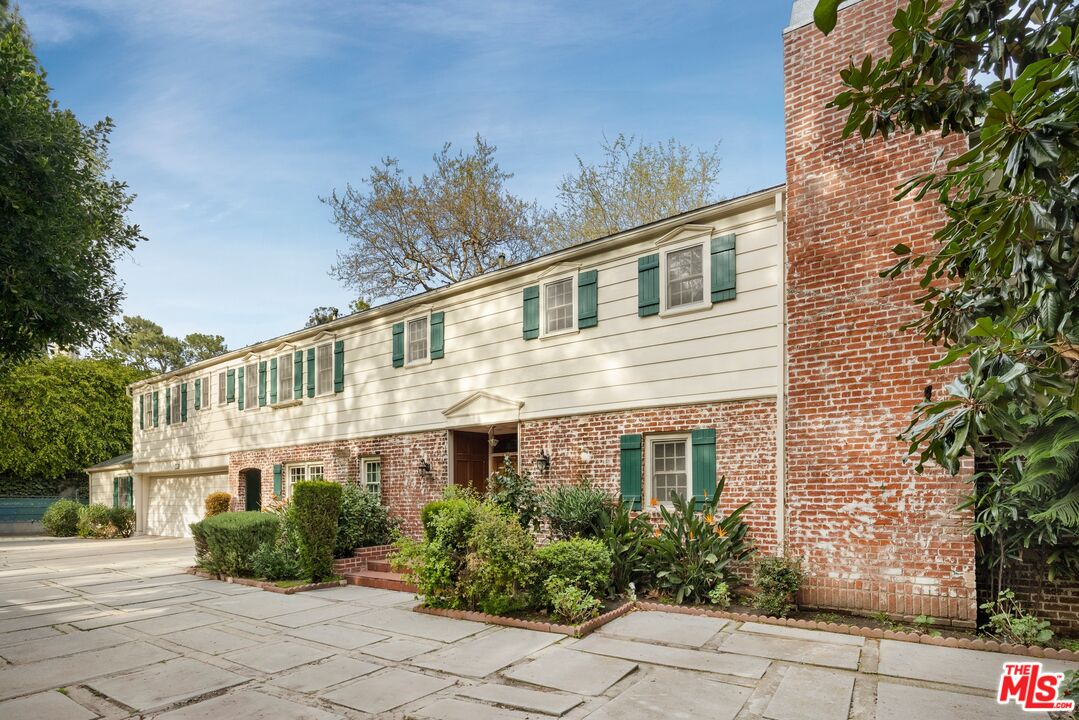 1150 Stone Canyon Rd