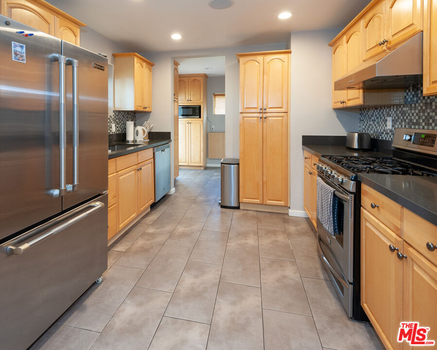 5226 College View Ave