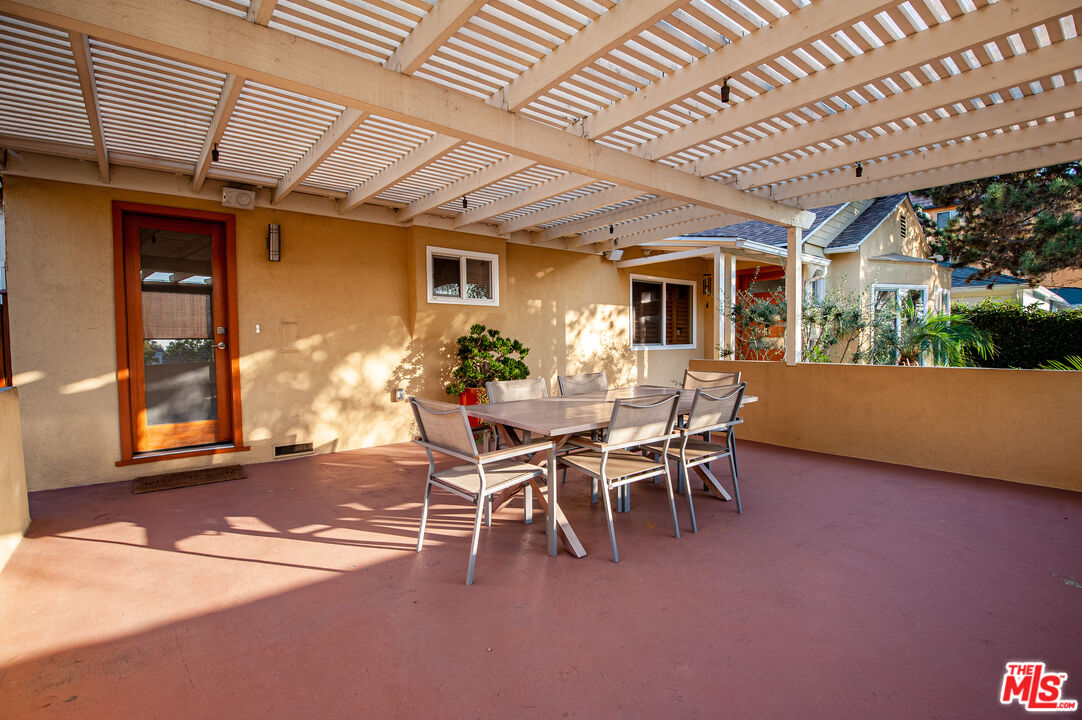 5226 College View Ave